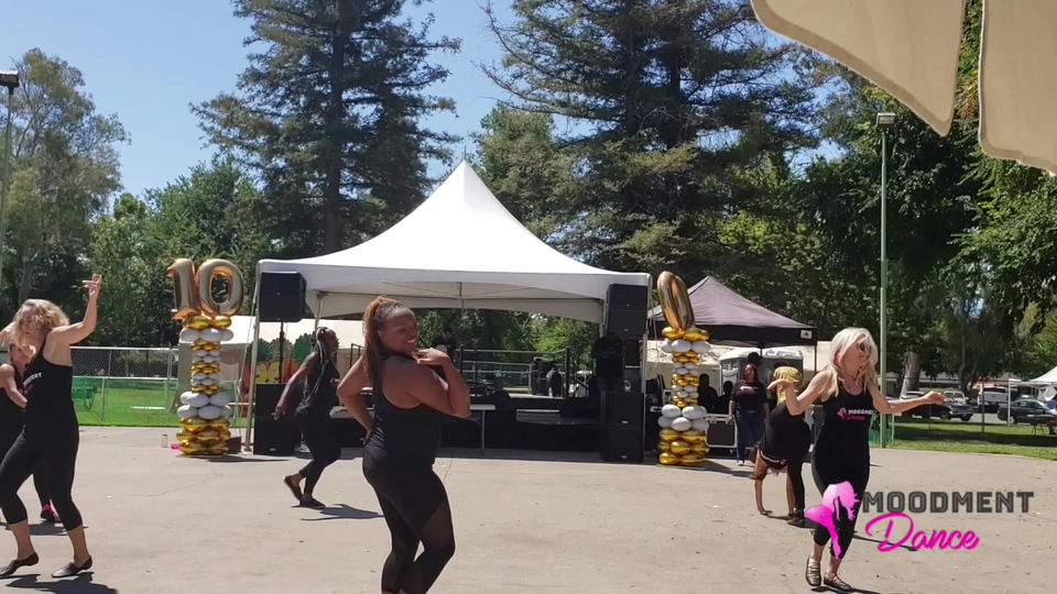 Finesse at Banana Festival
